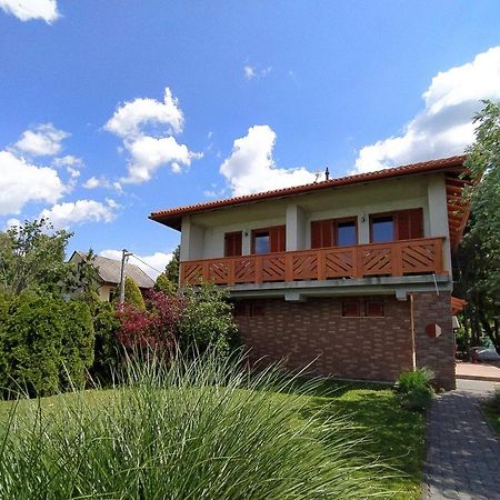 Lilla Villa Siófok Exterior foto